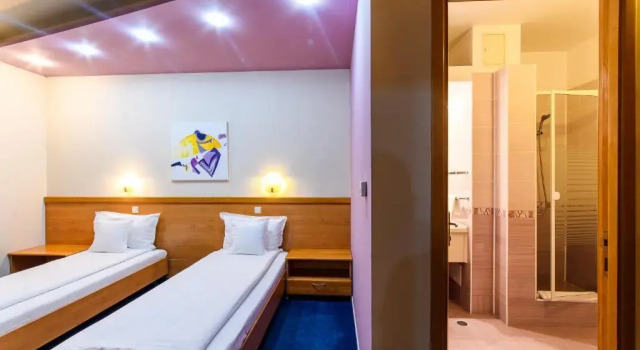 Standardowy dwuosobowy pokój Hotel Torontal