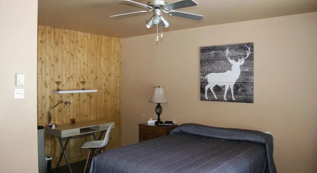 Auberge et Chalets sur le Lac, Book Chalet Hoteller i Eastern Townships med pool, Swimmingpool