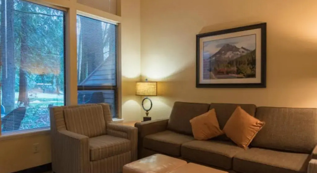 Люкс Whispering Woods Resort