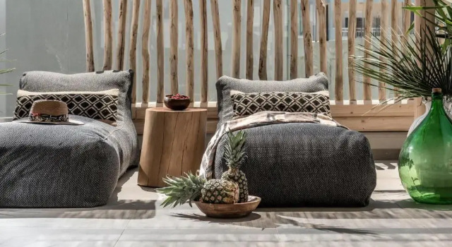 Khroma Luxury Suite 2 Beach front apartment