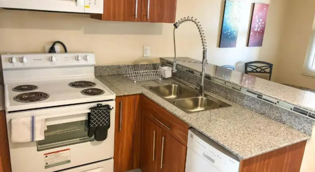 Двухместный номер Standard с видом на сад Imperial Bay Residences