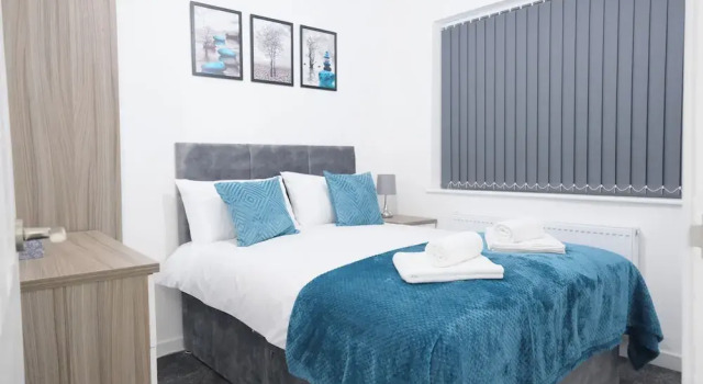 Modern House - 3 Bedrooms - 1 Bath - Mancity