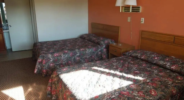 Coachs Inn, Buchen Sie Hotel Huntington West Virginia