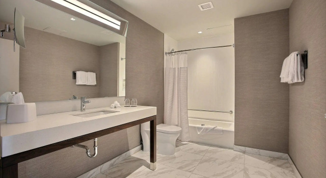 Номер Standard Courtyard by Marriott Montreal Brossard