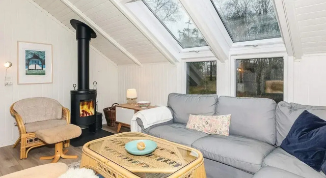 Comfortablle Holiday Home in Nordjylland near Sea, Book Vacation Home Villas in Laeso Island, Villa