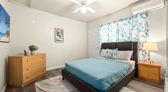 Stylish & Charming 15min to Downtown LA, Забронировать Дом для отпуска Коттеджи Роузмид, Коттедж