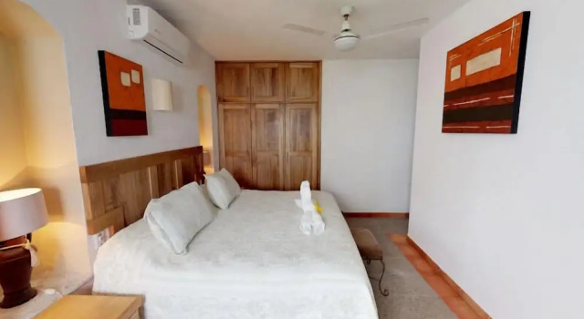 Апартаменты Deluxe Andales on the Bay Suites