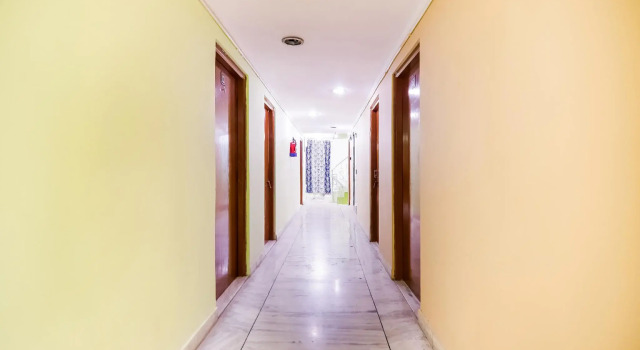 OYO 66940 New Delhi Grand, Buchen Sie Hotel Kukas Rajasthan