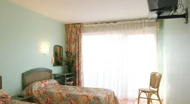 Hotel Le Cocagne, Réserver Hôtel Saint-Sulpice Tarn