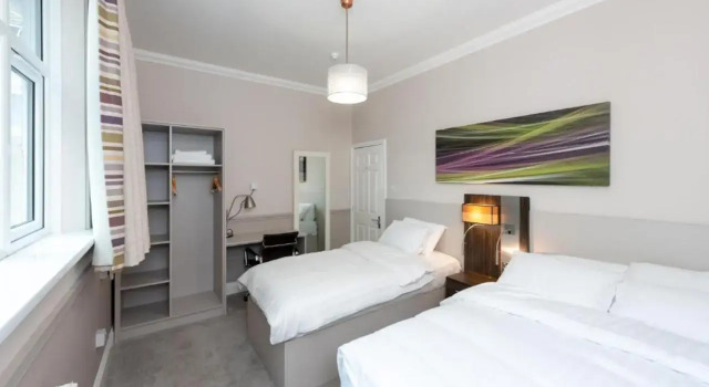 Трёхместный номер Standard Uno Heathrow Windsor Slough