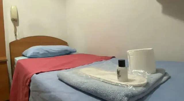 Economy Eenpersoonskamer Petek Hotel