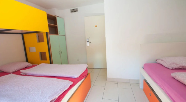 Четырёхместный номер Standard Simbol Hostel & Rooms with Free Private Parking