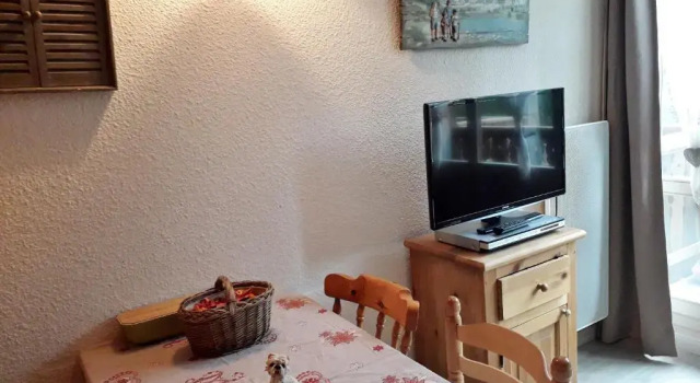 Magnifique studio au pied du télécabine d'Arrondaz et des pistes de ski, Забронировать Отель Вальфрежюс Maurienne Valley, рядом с Горнолыжный курорт Вальфрэжюс