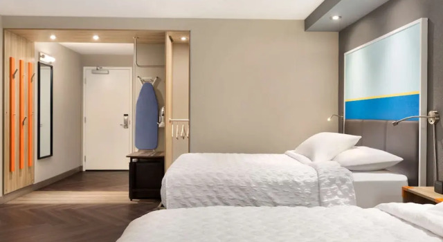 Номер для гостей с ограниченными возможностями Tru By Hilton Las Vegas Airport NV