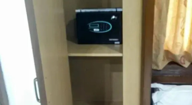Номер Economy Strand Hotel, Colaba - A Seafront property