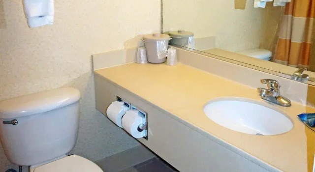 Люкс Deluxe Motel 6-Anderson, IN