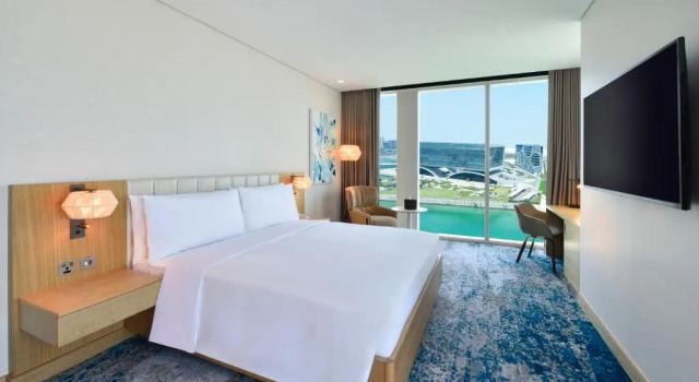 Двухместный люкс c 1 комнатой с видом на залив Hilton Garden Inn Bahrain Bay