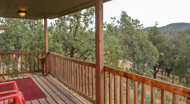 Коттедж Hughes, Cabin at Ruidoso, with Forest View
