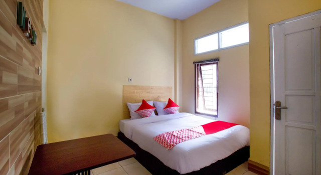OYO 3249 Wijaya Kusuma Residence, Book Hotel Samarinda 