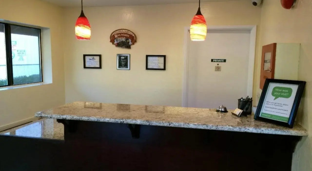 Jamestown Railtown Motel, Book Motel Hoteller i Jamestown med parkering, Parkering