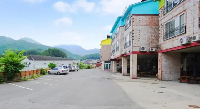 Muju Sopung Pension, Забронировать Отель Отели Муджу с бассейном, Бассейн