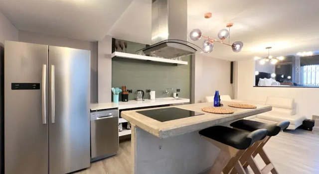 Апартаменты Deluxe Hotel Lleras Park IV