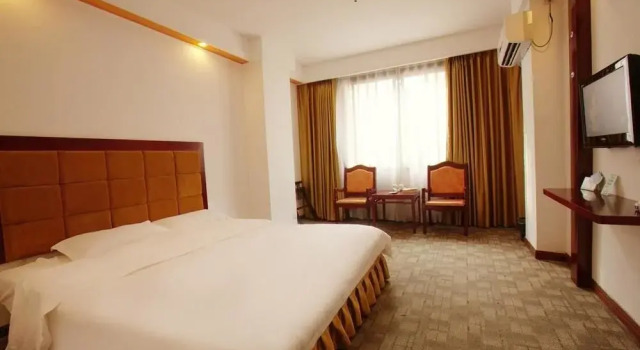 Zhangjiajie Wind and Cloud Holiday Hotel, Забронировать Отель Отели Чжанцзяцзе 3 звезды, 3*