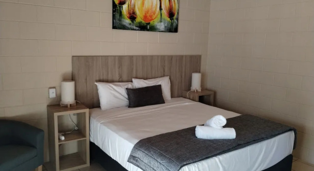 Номер Superior Tully Motel
