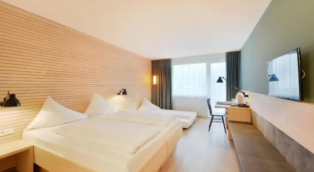 Трёхместный номер Standard Hotel Weisses Kreuz