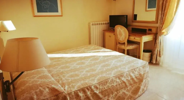 Номер Standard Ena Hotel