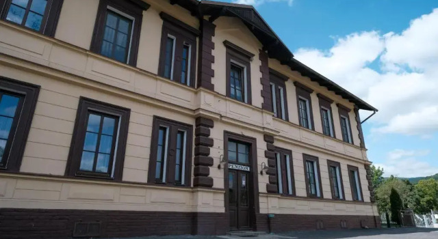 Penzion Betty, Book Hotel Hoteller i Liberec Region med parkering, Parkering