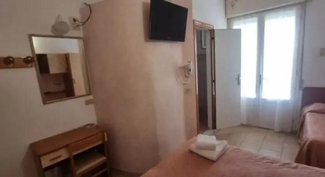 Трёхместный номер Comfort с балконом Hotel Rosa