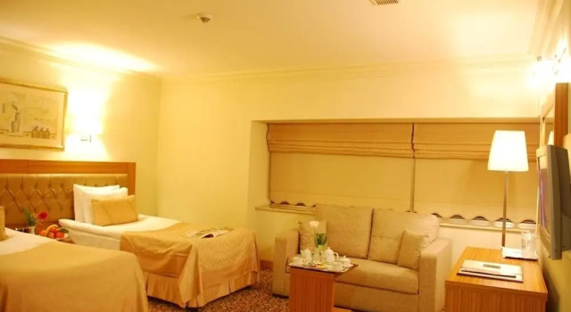 Двухместный номер Standard Emir Royal Hotel