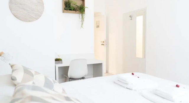 Номер Standard White Gioberti Apartments
