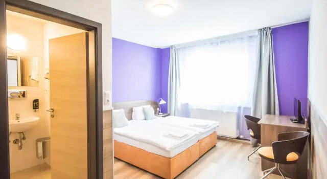Двухместный номер Standard Turm Inn 24H Self Check In By H&H Hotels