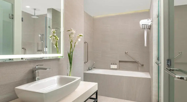 Полулюкс Park Inn By Radisson Bacolod
