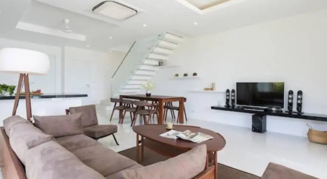 **75% DISCOUNT** 3 Bed/4 Bath SEA VIEWS BIG GARDEN