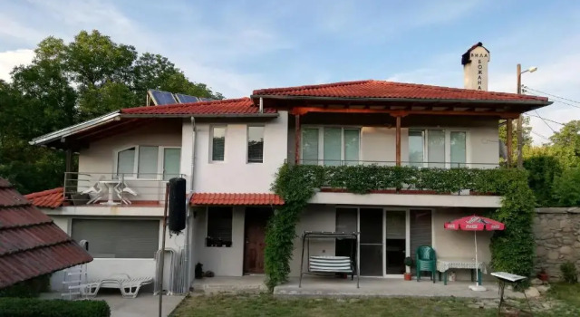 Коттедж Guest House Bojana