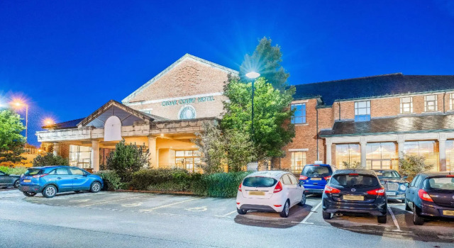 Cedar Court Bradford Hotel, Забронировать Отель Брэдфорд Западный Йоркшир