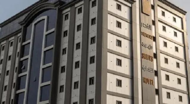 The Palace Hotel Suites 7, Buchen Sie Hotel Al Wadeen 