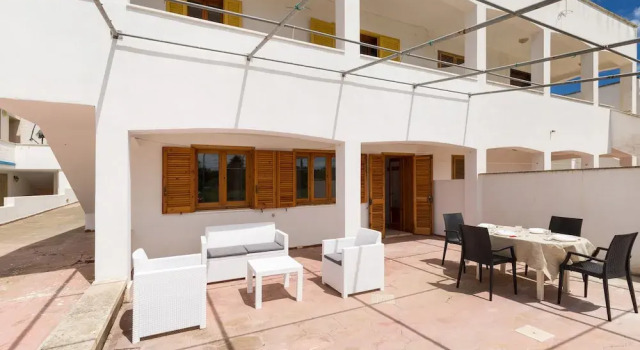 Appartamenti Claleo, Book Vacation Home Villas in Taviano, Villa