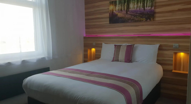 Номер Deluxe Escape Hotel
