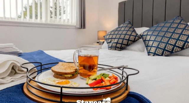 Charming cosy Home - Your Retreat Awaits, Забронировать Дом для отпуска Отели Манчестера с парковкой, Парковка