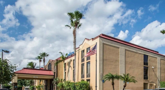 Comfort Inn & Suites Fl056 Hotel, 预订 酒店 兰塔纳 Palm Beach County