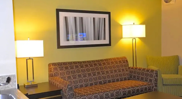 Run of House Holiday Inn Express Hotel & Suites Bloomington-Normal University Area by IHG
