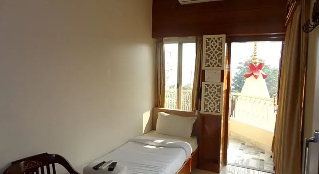 Номер Economy Hotel Temple On Ganges