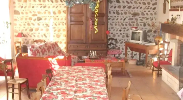 House With 5 Bedrooms in Bernac-dessus, With Enclosed Garden and Wifi, Buchen Sie Ferienhaus Vielle-Adour Languedoc-Roussillon
