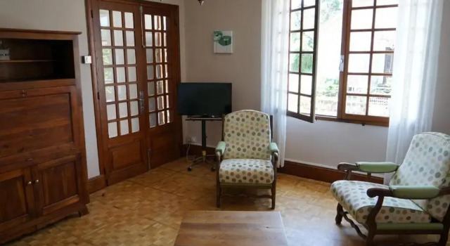 Gîte Le Buisson-de-Cadouin, 3 pièces, 4 personnes - FR-1-616-42, Prenota Hotel Hotel a Aquitania con parcheggio, Parcheggio