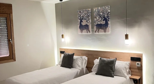 Одноместный номер Standard Hotel Els Encantats