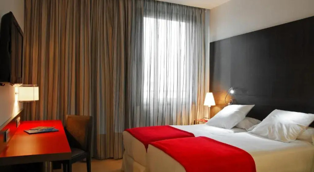 Двухместный номер Premium Grupotel Gran Via 678